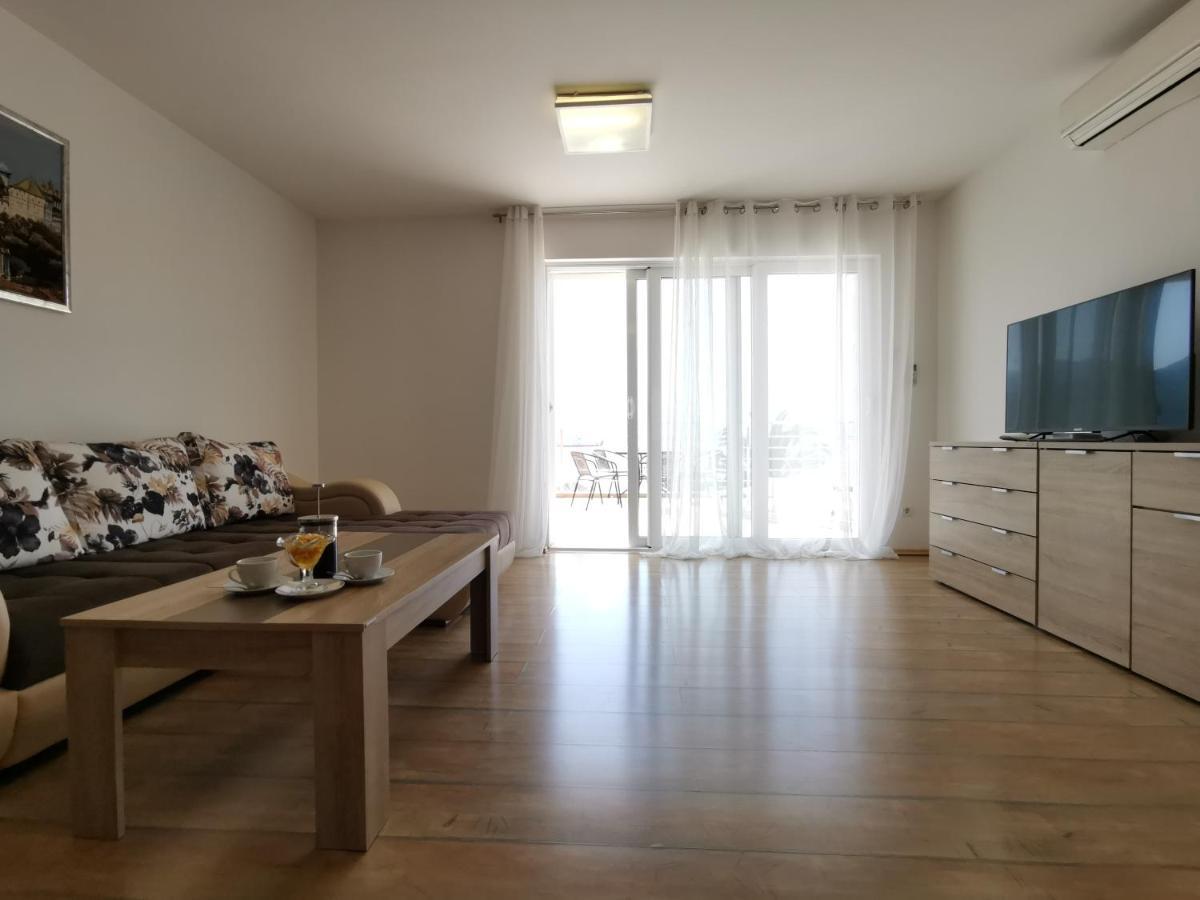 Apartments Apple Cat Montenegro Ko Bijela Esterno foto