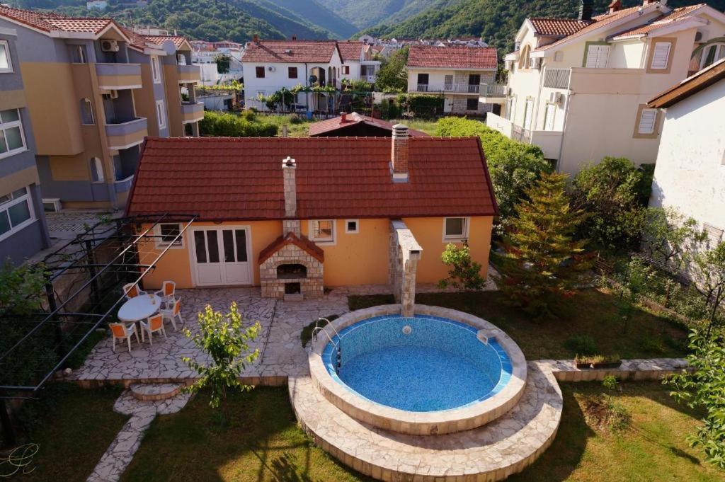 Apartments Apple Cat Montenegro Ko Bijela Esterno foto