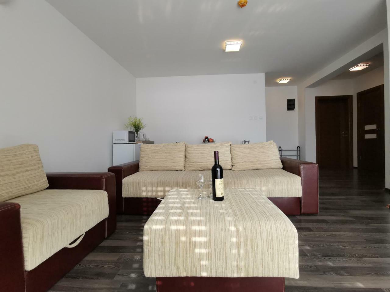 Apartments Apple Cat Montenegro Ko Bijela Esterno foto